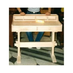 Woodworking Project Paper Plan to Build Trestle Writing Desk